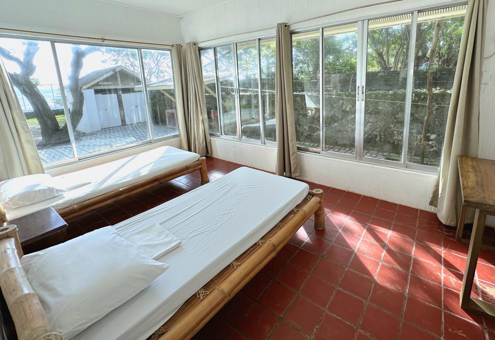 White House, Batangas Villa Lian Exterior photo